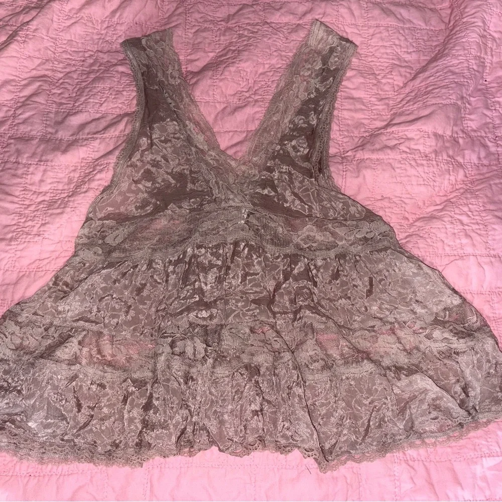 Intimately Free People Trapeze Lace Deep V Top in Pale Mauve - Picture 5 of 12